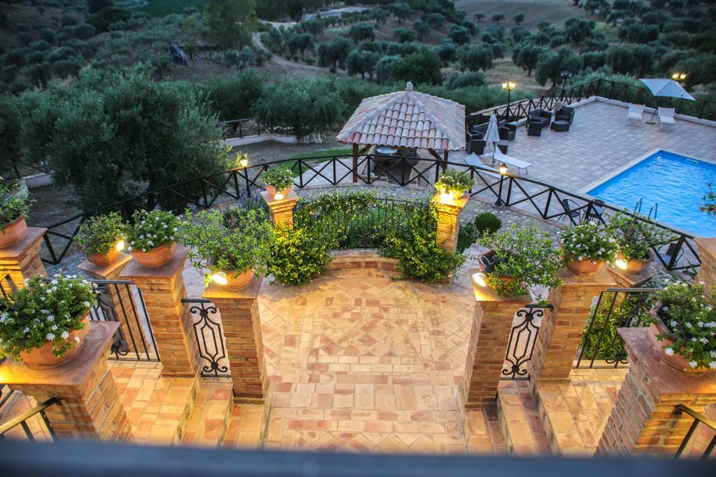 Le Colline Del Gelso-Masseria Mazzei Россано Екстер'єр фото