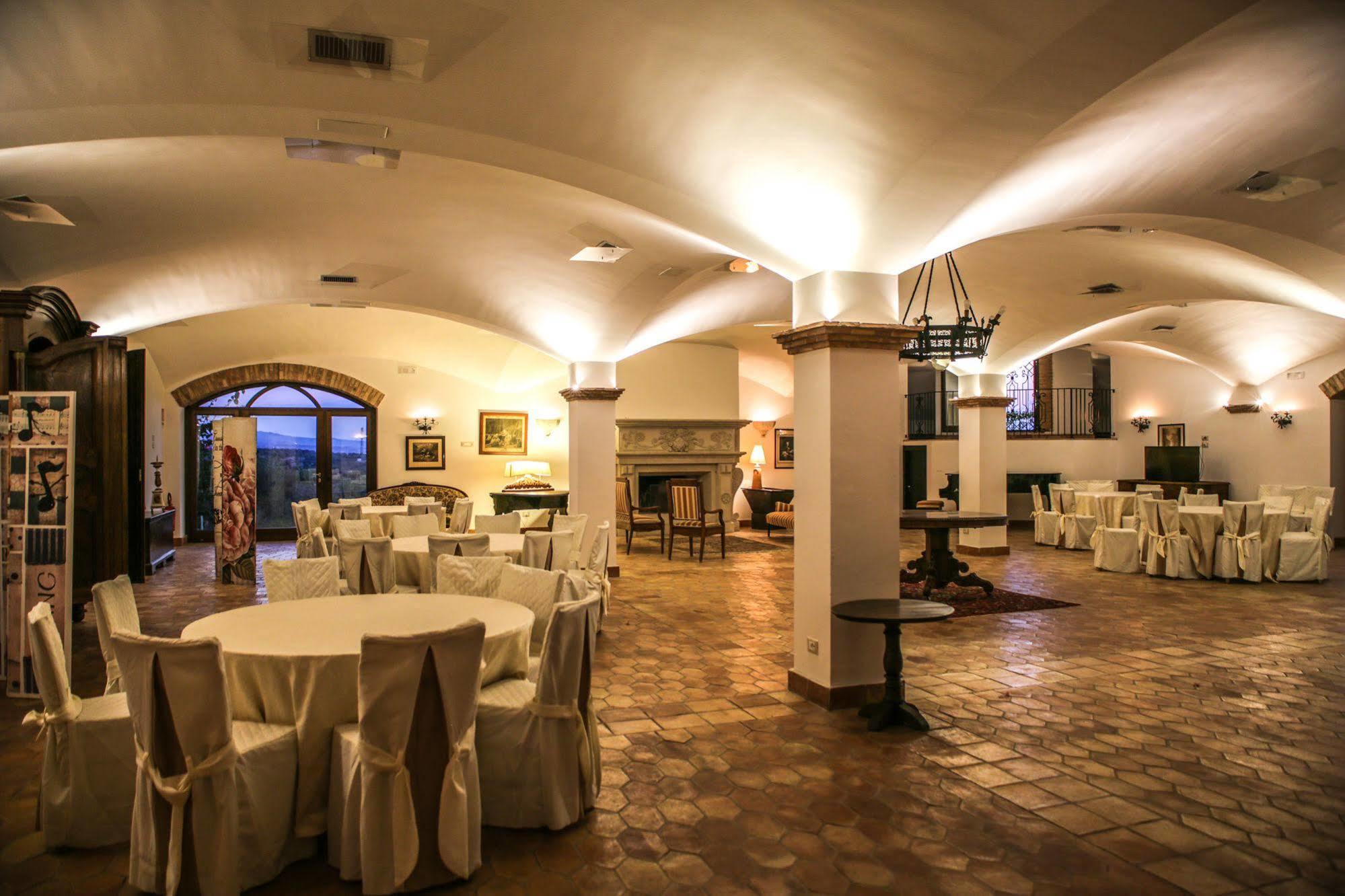 Le Colline Del Gelso-Masseria Mazzei Россано Екстер'єр фото