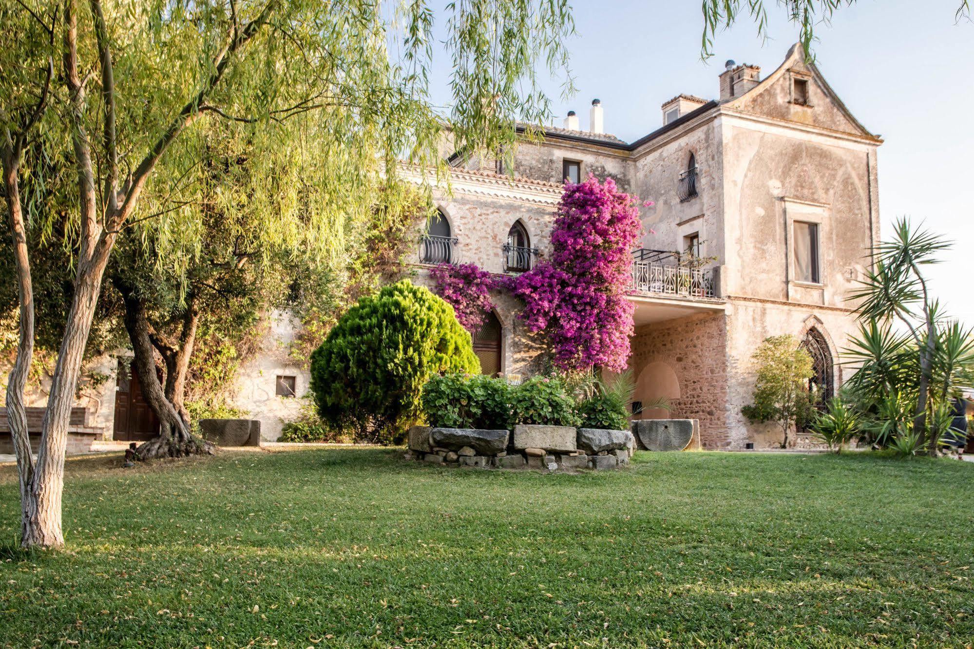 Гостьовий будинок Le Colline Del Gelso-Masseria Mazzei Россано Екстер'єр фото